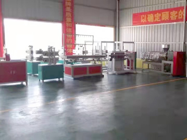 塑料挤出机的日常维护 塑料挤出机的日常维护